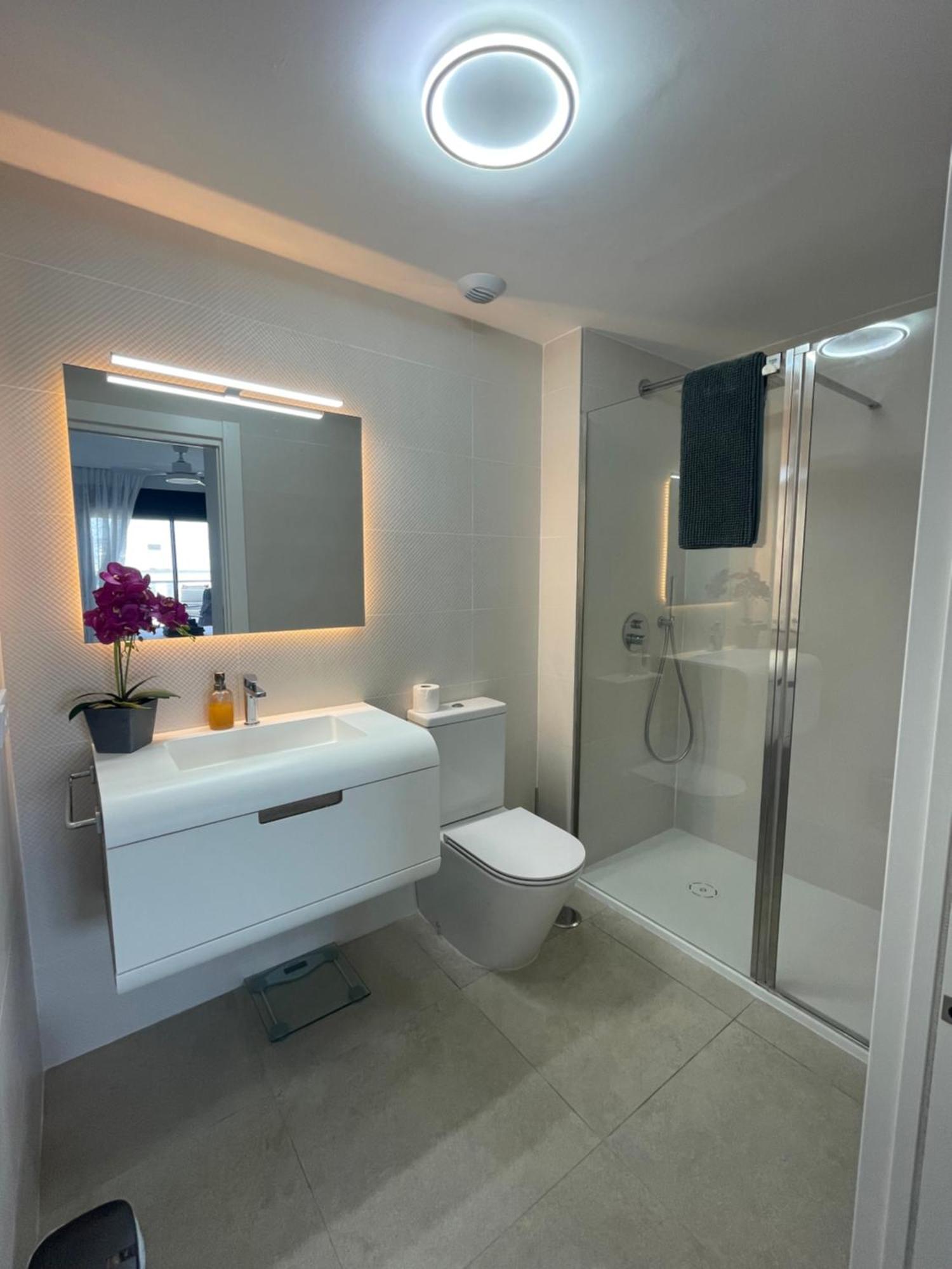 גראן אלקנט Iconic Alluba Alicante Luxury Bay מראה חיצוני תמונה