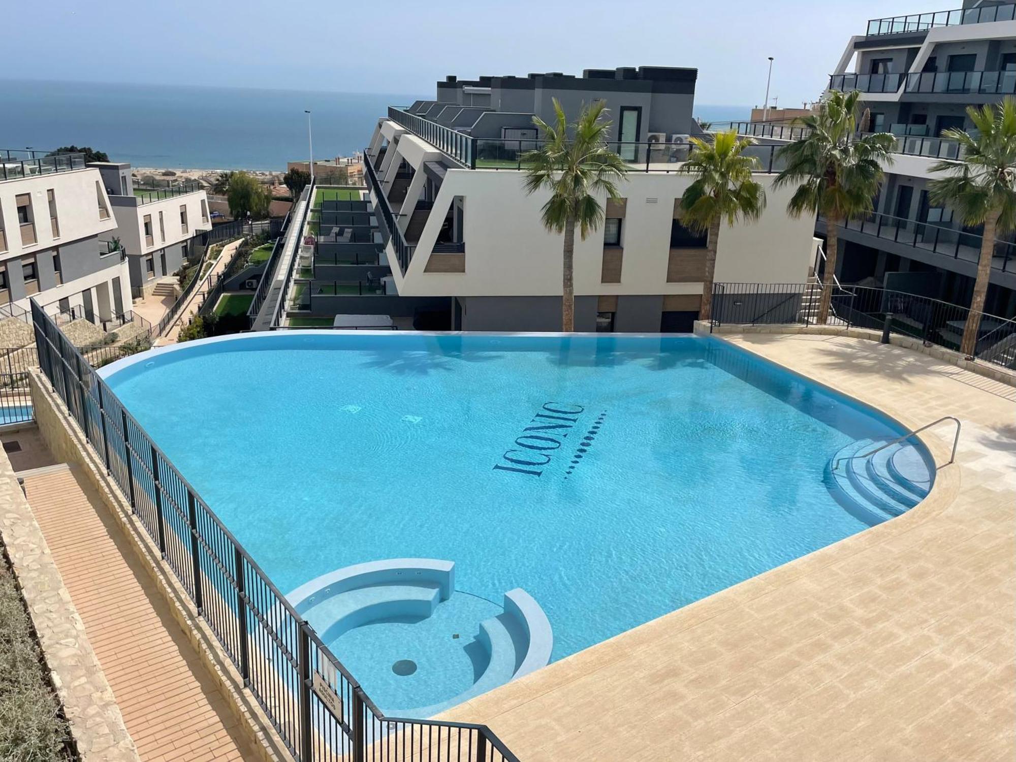 גראן אלקנט Iconic Alluba Alicante Luxury Bay מראה חיצוני תמונה